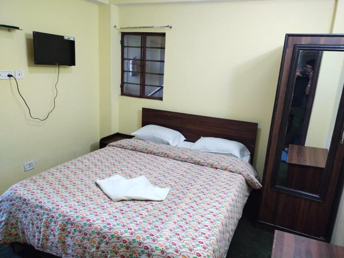 Hotel Himalaya Residency Kanchenjunga View Darjeeling  Exterior photo